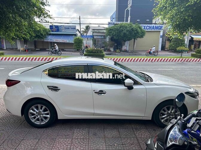 Mazda Mazda3 1.5 bản đủ 2019 Trắng 5van vĩnh long