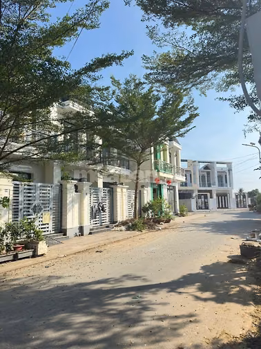 Nhà 4x15 khu đồng Bộ Ngay Long Hòa , Cần Giuộc Long An