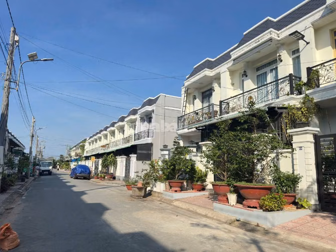 Nhà 4x15 khu đồng Bộ Ngay Long Hòa , Cần Giuộc Long An