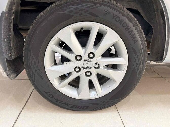 Bán Innova E số sàn 2017 bạc 152.000km-Giá còn bớt