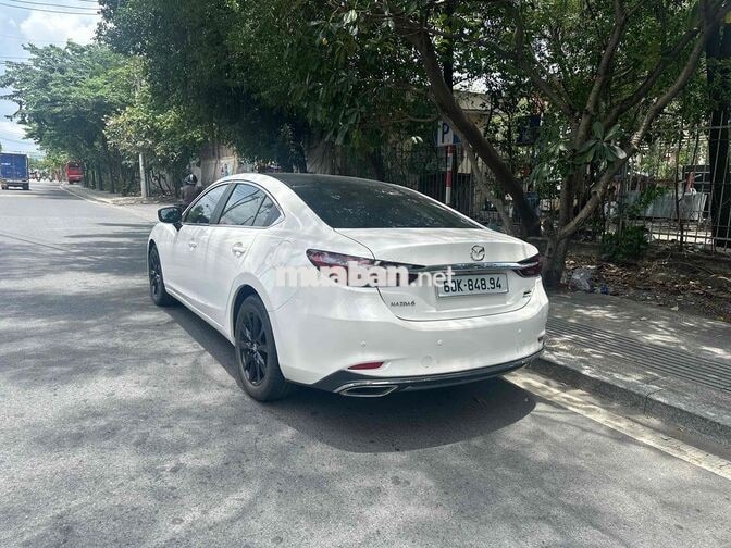 Mazda 6 2.0 Tự động Trắng 2024