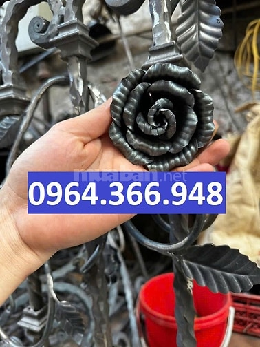 Hoa hồng rèn tay trang trí cổng lan can và hàng rào
