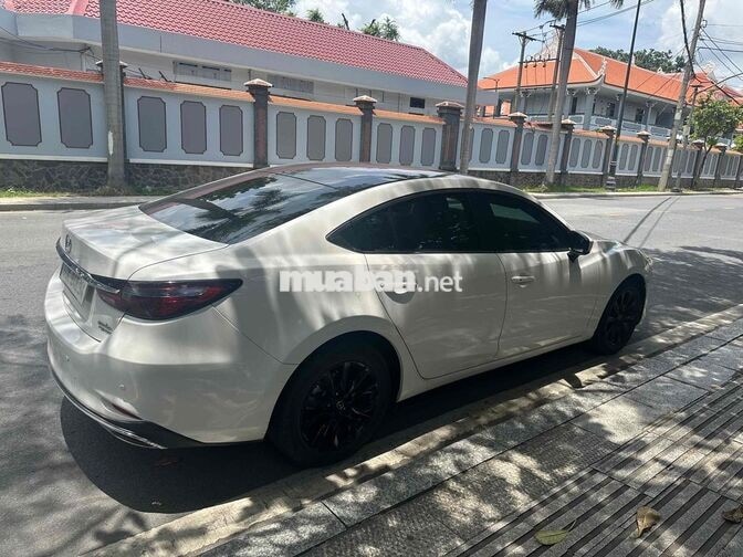 Mazda 6 2.0 Tự động Trắng 2024