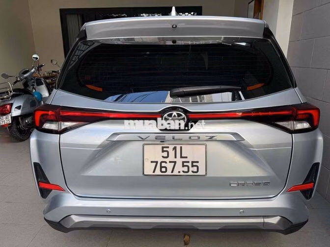 Toyota Veloz 2022 Số tự động Bạc Nhập khẩu