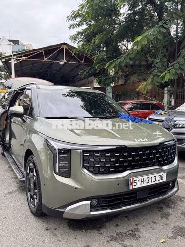Cần bán xe Kia Carnival