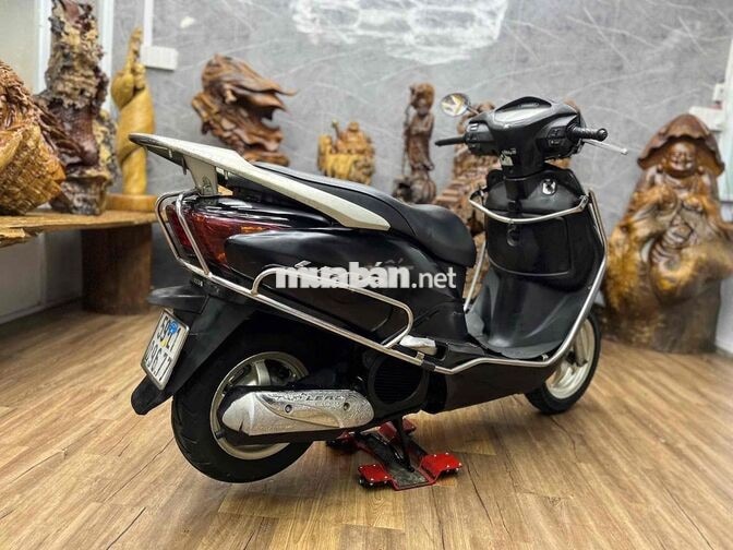 Honda Lead 2011 biển SG xe đá chống tắt máy