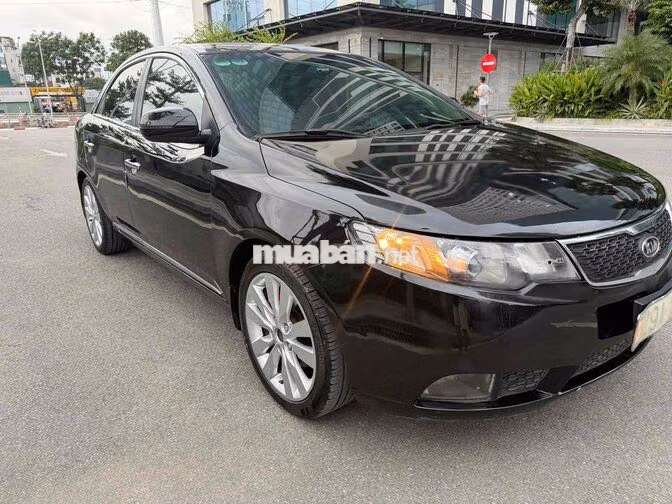Kia Cerato 2010 Đen Nhập khẩu 5 chỗ