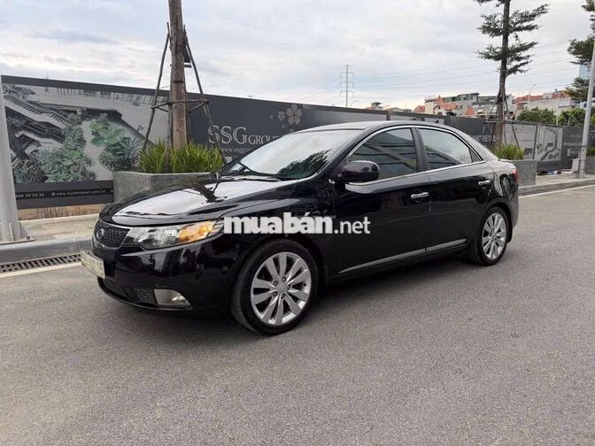 Kia Cerato 2010 Đen Nhập khẩu 5 chỗ