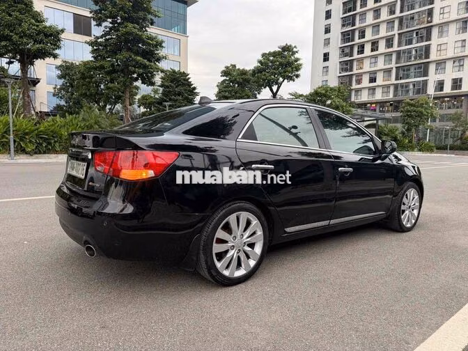 Kia Cerato 2010 Đen Nhập khẩu 5 chỗ
