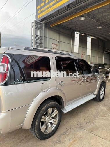 Ford Everest 2011 Số sàn Vàng cát