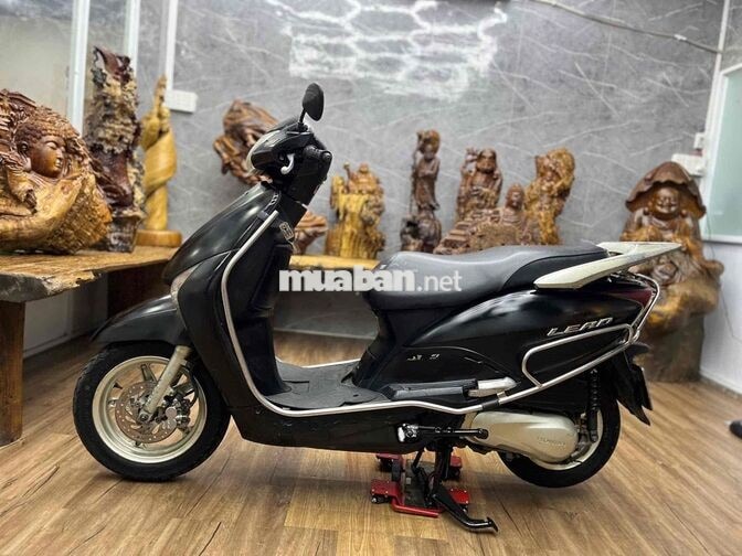 Honda Lead 2011 biển SG xe đá chống tắt máy