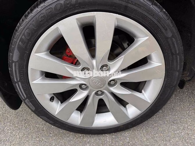 Kia Cerato 2010 Đen Nhập khẩu 5 chỗ