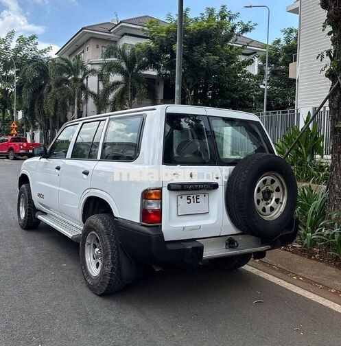 Nissan Patrol Y61 2001 Xăng Trắng