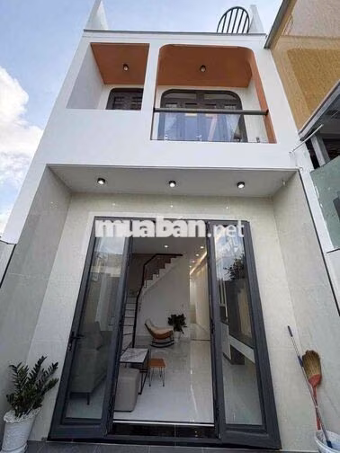 Nhà mới xây đường ô tô ở Tân Kim sát bên Quốc Lộ 50
