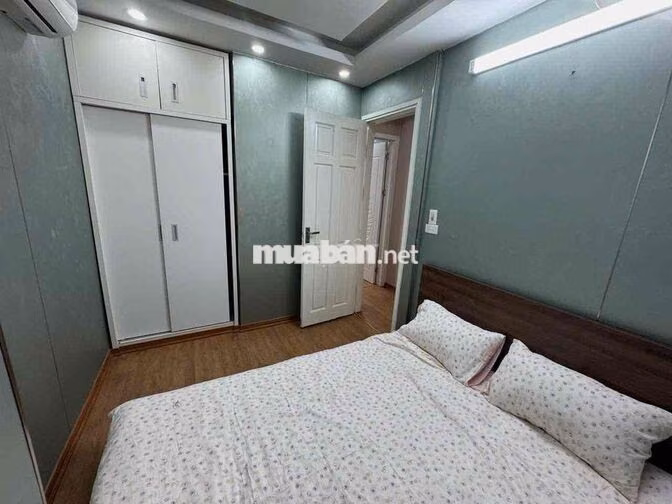 CHO THUÊ CĂN HỘ PHỐ QUAN NHÂN 60m 2 ngủ 2wc giá 9.8tr/tháng