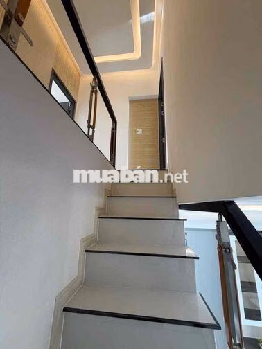 Nhà mới xây đường ô tô ở Tân Kim sát bên Quốc Lộ 50