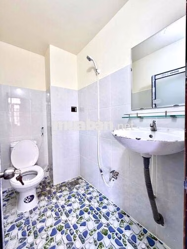 Ktx phòng 4 người 1tr3 trọn gói Ngay Công Viên Phần Mềm Quang Trung