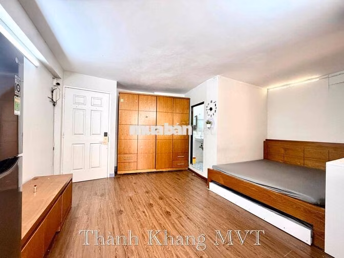 Cho Thuê Căn Hộ Ban Công Lớn Full NT Rộng 30m2 Ngay ĐH Kinh Tế UeH