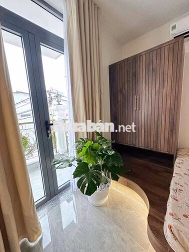 CĂN HỘ BAN CÔNG FULL NỘI THẤT MỚI 100% Ở NƠ TRANG LONG GẦN ĐH VĂN LANG