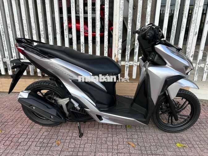 Honda Vario 150 Bạc Porsche zin êm đẹp chính chủ
