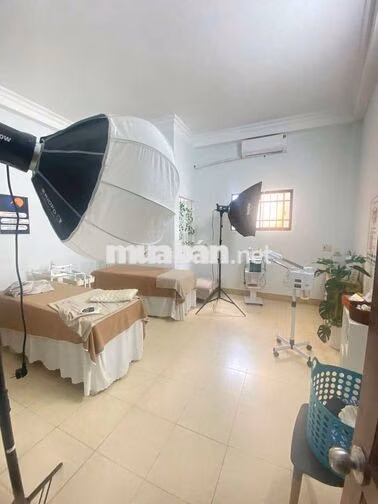 Cần cho thuê nhà 3 tầng 1/ Nguyễn Ảnh Thủ -
(gần ngã ba Đông quang )