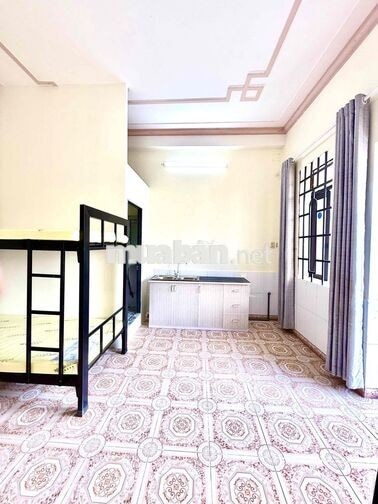 Ktx phòng 4 người 1tr3 trọn gói Ngay Công Viên Phần Mềm Quang Trung