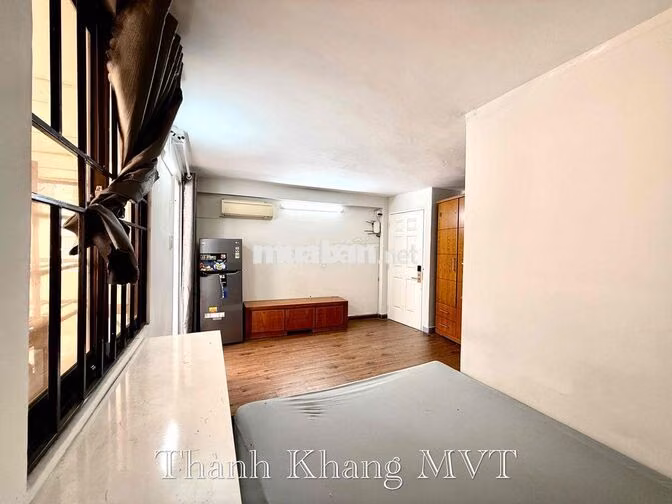 Cho Thuê Căn Hộ Ban Công Lớn Full NT Rộng 30m2 Ngay ĐH Kinh Tế UeH