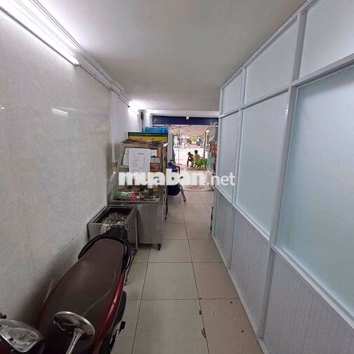 Chung cư tầng trệt 1159 Trần Hưng Đạo đoạn 2 chiều