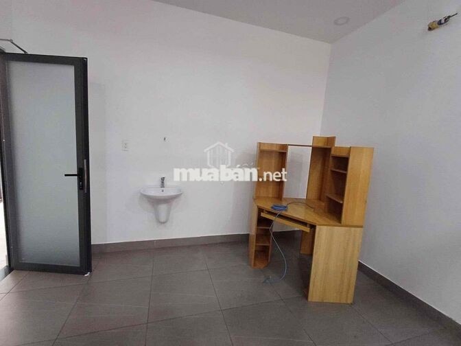 CÁCH PHẠM VĂN ĐỒNG 200M -ĐƯỜNG LINH ĐÔNG SÂN SIÊU RỘNG 3 LẦU 5PN 5WC