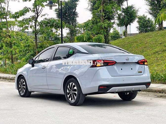 Nissan Almera V 2024 Trắng CVT 1 vạn km