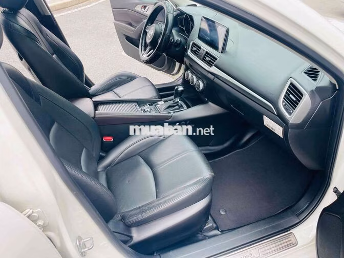 Mazda 3 1.5FL 2019 Trắng-Cực Chất.