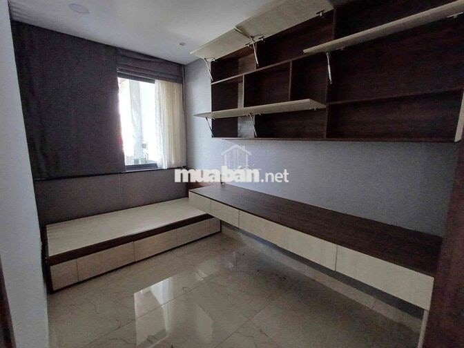 CÁCH PHẠM VĂN ĐỒNG 200M -ĐƯỜNG LINH ĐÔNG SÂN SIÊU RỘNG 3 LẦU 5PN 5WC