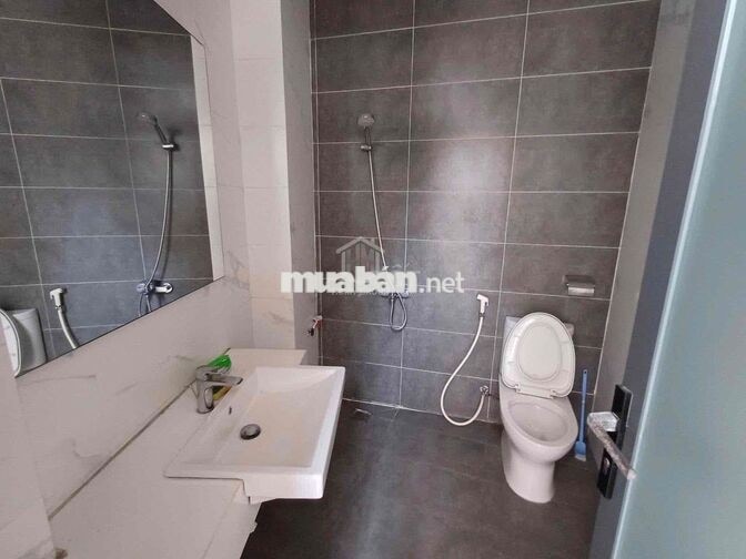 CÁCH PHẠM VĂN ĐỒNG 200M -ĐƯỜNG LINH ĐÔNG SÂN SIÊU RỘNG 3 LẦU 5PN 5WC