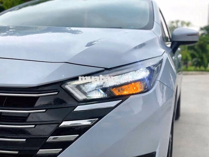 Nissan Almera V 2024 Trắng CVT 1 vạn km