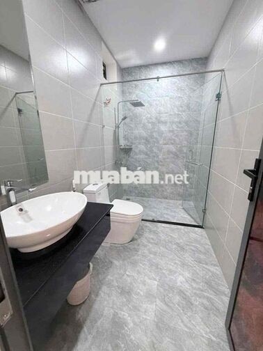 Nhà Mặt Tiền Thích Quảng Đức Phước Hải Nha Trang Ngang 6m Có Thang May
