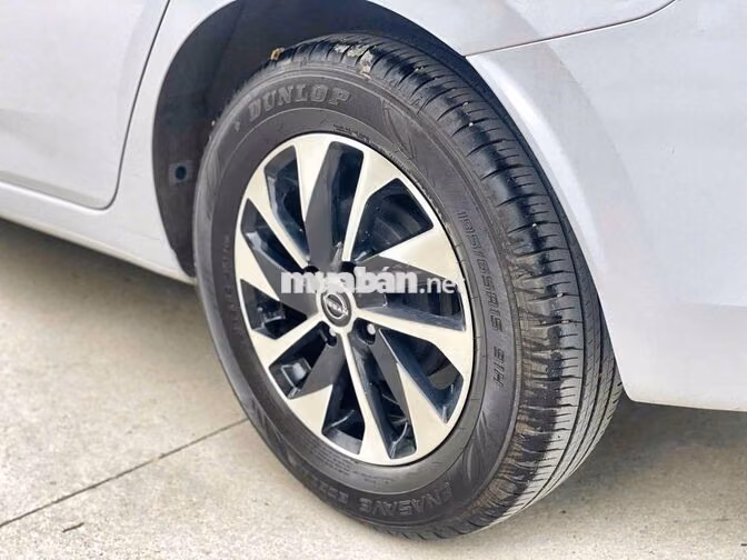 Nissan Almera V 2024 Trắng CVT 1 vạn km