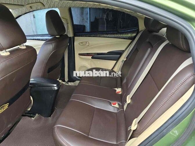Toyota Vios Xanh lá 5 chỗ
