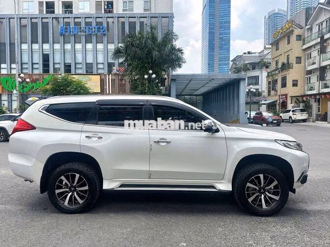 Pajero sport 2019 máy dầu 1 cầu siêu đẹp