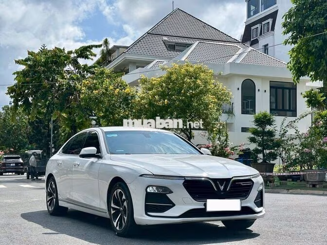 VINFAST LUX A PLUS 20 - MÀU TRẮNG SIÊU HOT