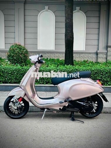 Piaggio Vespa Sprint Hồng