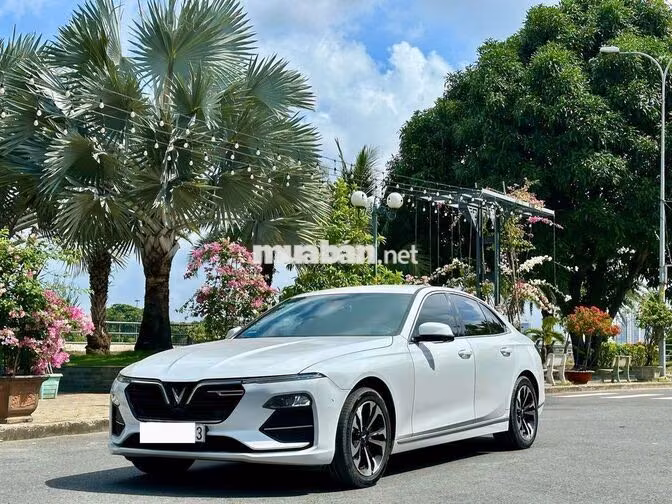 VINFAST LUX A PLUS 20 - MÀU TRẮNG SIÊU HOT
