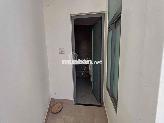 CÁCH PHẠM VĂN ĐỒNG 200M -ĐƯỜNG LINH ĐÔNG SÂN SIÊU RỘNG 3 LẦU 5PN 5WC