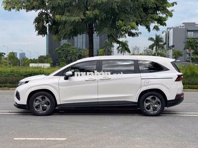 Hyundai Custin 1.5T tiêu chuẩn 2023 Trắng 48000 km