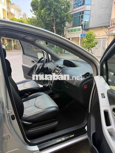 Toyota Yaris 1.3G - SX 2010 nhập Nhật , xe chất