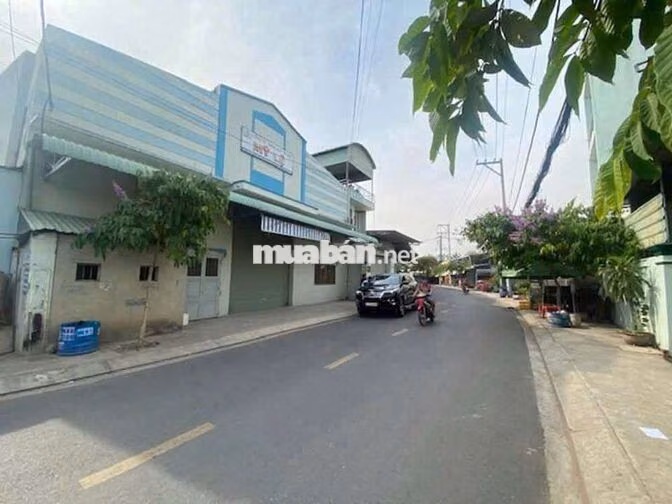 xưởng 500 m² giá 40 triệu Bà điểm hóc môn