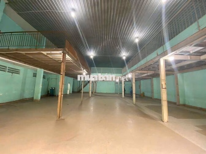 xưởng 500 m² giá 40 triệu Bà điểm hóc môn