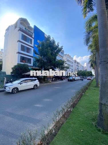 📖🏗️🏬: LÔ ĐẤT HAI MẶT TIỀN ĐƯỜNG HOÀNG.TRỌNG MẬU.  DT 78M2.XÂY DỰNG 6TẦN