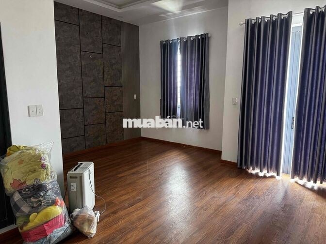 Chỉnh chủ cần bán căn nhà tại trung tâm phường tân triều