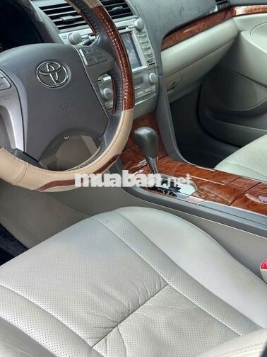 Toyota Camry 2.4G AT 2011 Ghi Xám