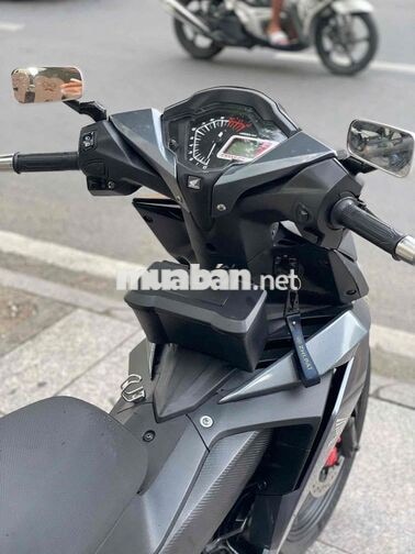 Winner V1 2018 Xám titan , bstp 9 chủ ký giấy
